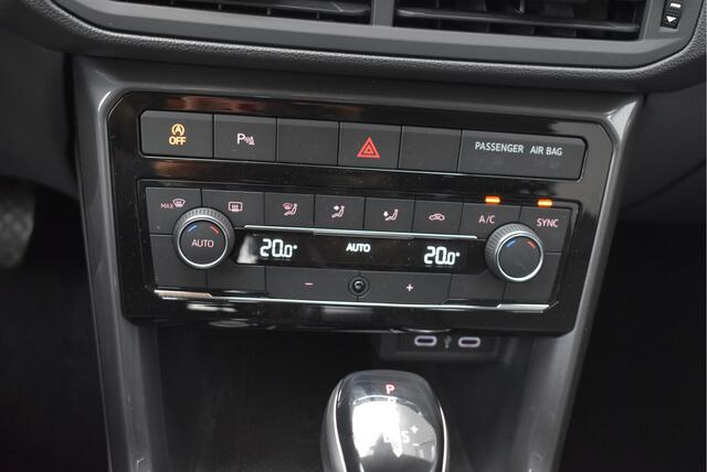 Volkswagen T-Cross 1.0 TSI Style Camera, Adaptive cruise, Climate control, Navi, Carplay