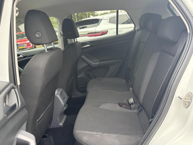 Volkswagen T-Cross 1.0 TSI Style R LINE ! | DODE HOEK DETECTIE | VIRTUAL DASH | STOELVERWARMING | NAVI | CLIMA | RIJKLAARPRIJS INCL. 12MND BOVAG GARANTIE |