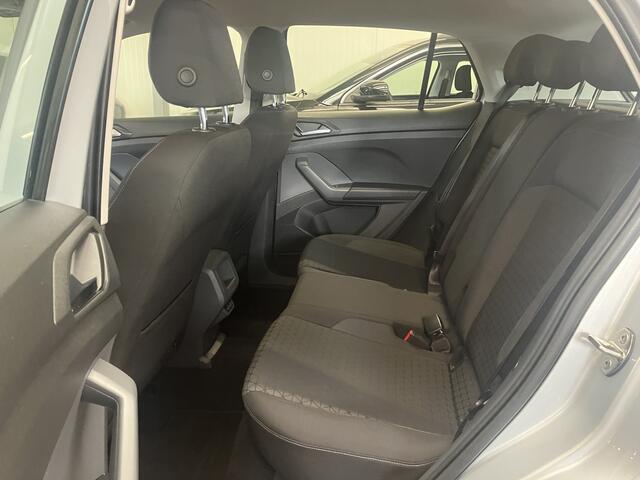 Volkswagen T-Cross 1.0 TSI STYLE/PDC/CAM/CLIMA/DODE HOEK/TREKHAAK/CARPLAY