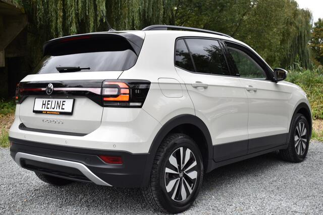 Volkswagen T-Cross TSI 110PK DSG LIFE MOVE NAVI/CARPLAY/PARKEERSENSOREN