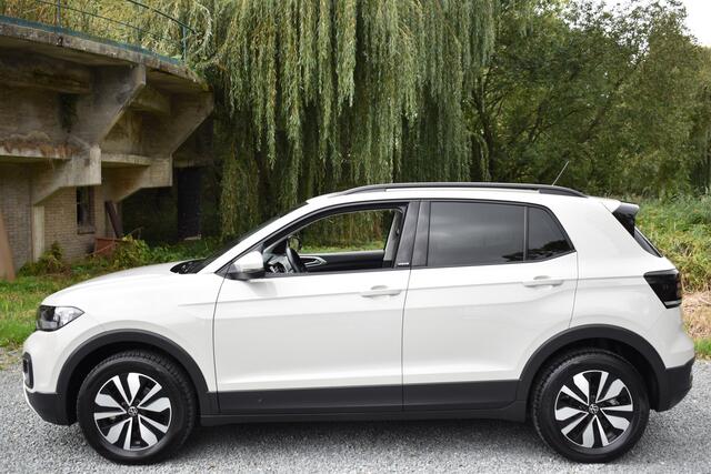 Volkswagen T-Cross TSI 110PK DSG LIFE MOVE NAVI/CARPLAY/PARKEERSENSOREN