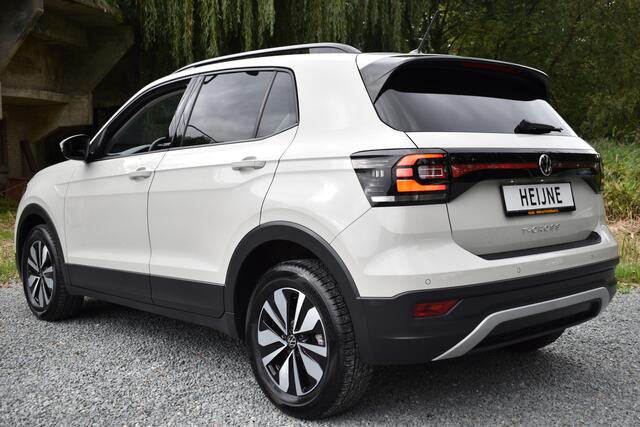 Volkswagen T-Cross TSI 110PK DSG LIFE MOVE NAVI/CARPLAY/PARKEERSENSOREN