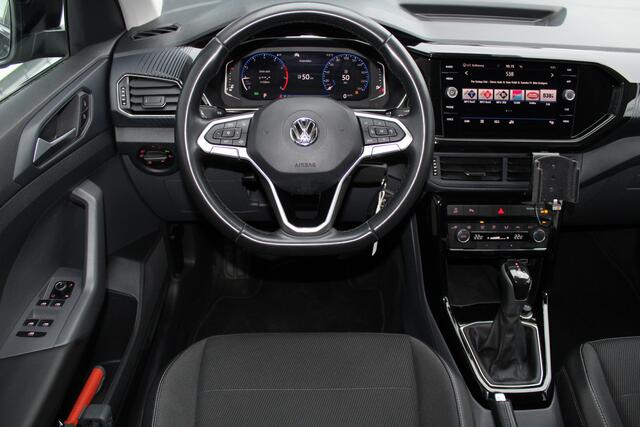 Volkswagen T-Cross 1.0 TSI Style | Incl. 12 maanden garantie | Climate controle | Adaptive cruise controle | Digital cockpit | Navigatie | Apple CarPlay/Android Auto | Draadloze telefoonlader | Dodehoeksensoren | DAB+ | Parkeersensoren V+A | Getinte ramen | Origineel NL Aut