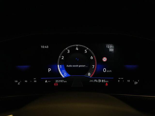 Volkswagen T-Cross 1.5 TSI 150 pk DSG R-Line Edition | Trekhaak | IQ Light | Stoelverwarming | Navigatie | Parkeersensoren voor/achter | Adaptive Cruise