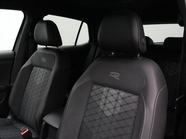 Volkswagen T-Cross 1.0 TSI 115 pk DSG R-Line Edition | IQ Light | Sportstoelen | Parkeersensoren voor/achter | Stoelverwarming | Carplay | 17 inch