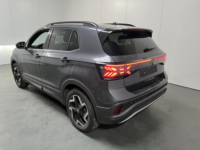 Volkswagen T-Cross 1.5 TSI R-Line / AUTOMAAT/ FABRIEKSGARANTIE T/M 2-2027/ 2X R-LINE/ APP-CONNECT/ NAVI/ MATRIX/ ADAPT. CRUISE/ PARK. SENSOREN + CAMERA/ CLIMA/ STOEL VERWARM./ 17" LMV