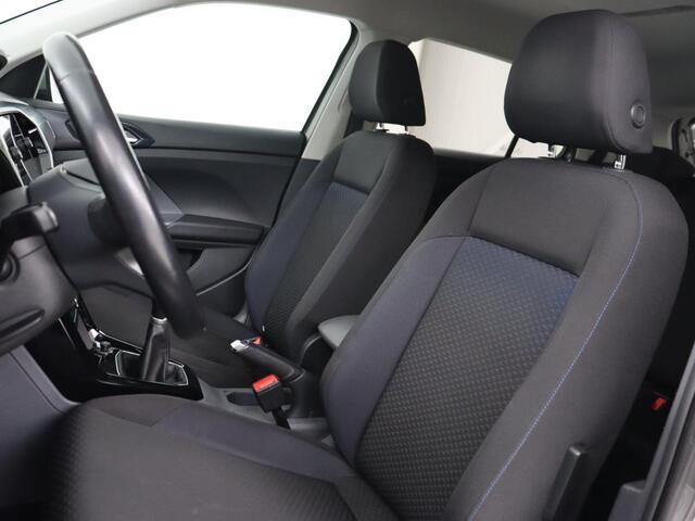 Volkswagen T-Cross 1.0 TSI R-Line | Camera | Carplay | Stoelverwarming | Cruise Control Adaptief | LED koplampen | LMV 18 |