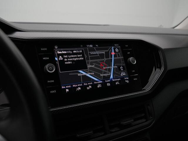 Volkswagen T-Cross 1.0 TSI 95 pk Life | Navigatie | Parkeersensoren voor/achter | Adaptive Cruise | Side Assist