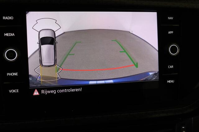Volkswagen T-Cross 1.0 TSI Style | COMFORT PACK | STOELVERWARMING | NAVIGATIE | CAMERA