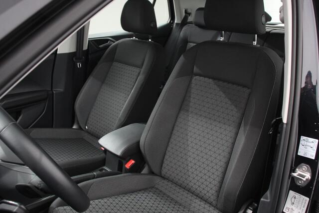 Volkswagen T-Cross 1.0 TSI 110pk DSG Life Volkswagen T-Cross 1.0 TSI DSG Life | Navigatie | Adaptive Cruise Control | Lane/Side Assist | Camera | Lichtmetalen Velgen | DAB | Stoelverwarming |