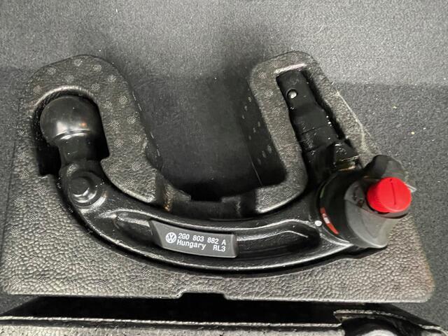 Volkswagen T-Cross 1.0 TSI Style Automaat Navigatie ( via Apple Carplay), Adaptive Cruise Control, Afn.Trekhaak, LED. 17"Lm, Achteruitrijcamera