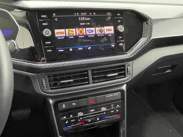 Volkswagen T-Cross 1.0 TSI Style Automaat Navigatie ( via Apple Carplay), Adaptive Cruise Control, Afn.Trekhaak, LED. 17"Lm, Achteruitrijcamera