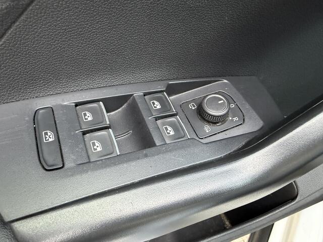 Volkswagen T-Cross 1.0 TSI R-Line