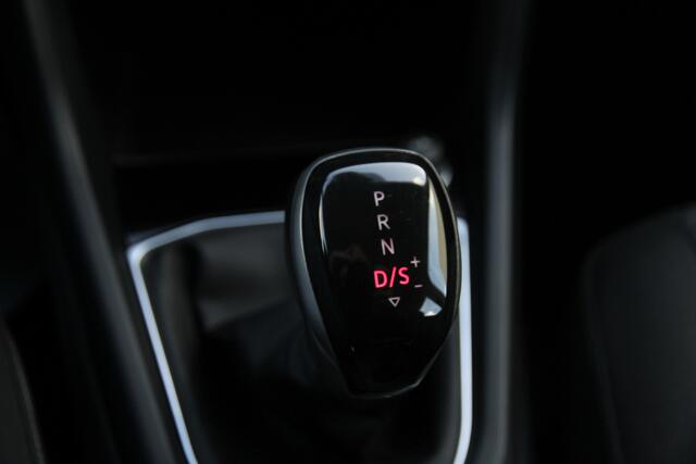 Volkswagen T-Cross 1.0 TSI Life Business Achteruitrijcamera