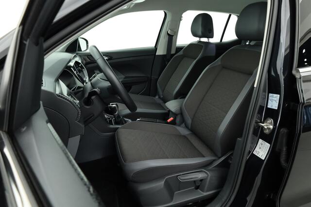 Volkswagen T-Cross 1.0 TSI Style | Adapt. Cruise | CarPlay | Trekhaak | Navi | All Season | Stoelverw.