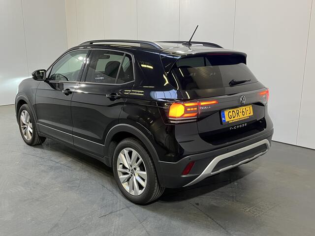Volkswagen T-Cross 1.0 TSI Life Edition / GARANTIE TM 06-2028/ KEYLESS/ ADAPT. CRUISE/ DAB/ BLUETOOTH/ APP CONNECT/ PARK SENSOREN + CAMERA/ CLIMA/ LED/ 17'' LMV