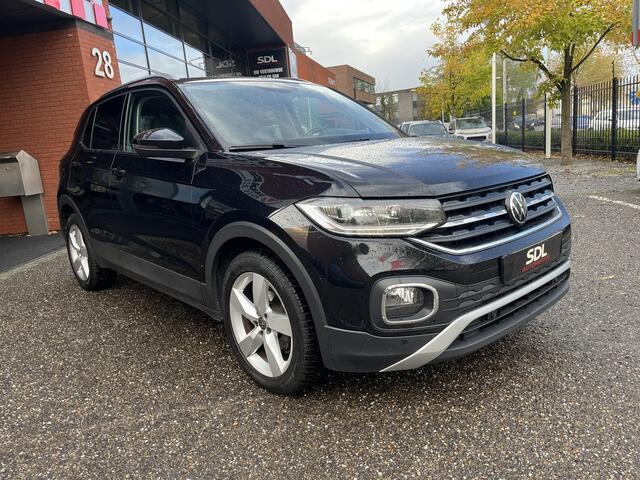 Volkswagen T-Cross 1.5 TSI Style // LED // ADAPT. CRUISE // CLIMA // CAMERA+SENSOREN // APPLE-ANDROID AUTO // STOELVERWARMING //