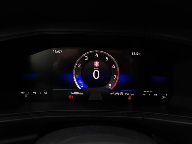 Volkswagen T-Cross 1.0 TSi | Digitaal Dashboard | Parkeersensoren | Airco | Carplay | Cruise Control | 16.084 Km!!