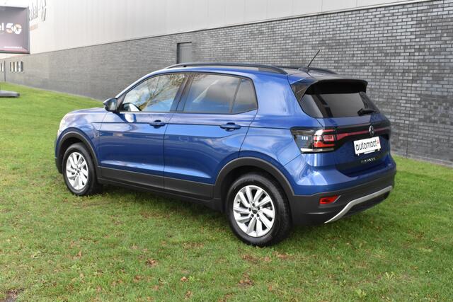 Volkswagen T-Cross 1.0 TSI Life Stoelverwarming Navigatie Automaat Parkeer camera Btw auto Carplay