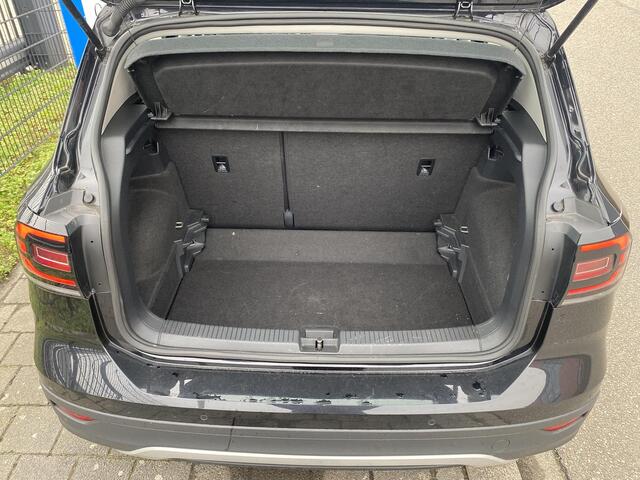 Volkswagen T-Cross 1.0 TSi DSG7-automaat Life met o.a. draadloze App Connect, parkeersens, cruise adapt., clima, etc.