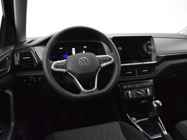 Volkswagen T-Cross Life Edition 1.0 TSI 95 pk 5 versn. Hand · Comfort pakket · Velgen 'ventura', 17 inch lichtmetaal · MEGA Sale