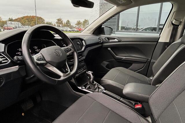 Volkswagen T-Cross 1.5 TSI 150pk Style Business R LED VIRTUAL TREKHAAK 19426KM!