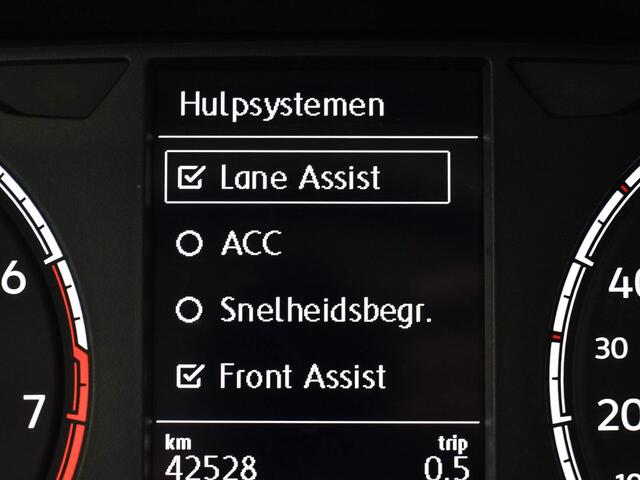 Volkswagen T-Cross 1.0 TSI 95pk Life · Apple/Android Car Play · Navigatie · Airco · P-Sensoren · ACC · 16'' Inch · Garantie t/m 18-07-2027 of 100.000km