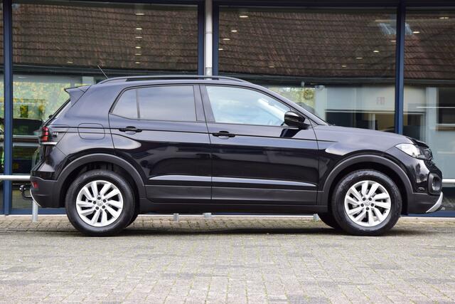 Volkswagen T-Cross 1.0 TSI 115PK Life Business DSG Automaat | BOVAG Garantie | Trekhaak | Adaptive Cruise Control | Dodehoekdetectie | Parkeersensoren Voor&Achter |