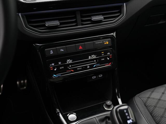 Volkswagen T-Cross 1.0 TSI 115 pk DSG R-Line Edition | IQ Light | Achteruitrijcamera | Stoelverwarming | Adaptive Cruise