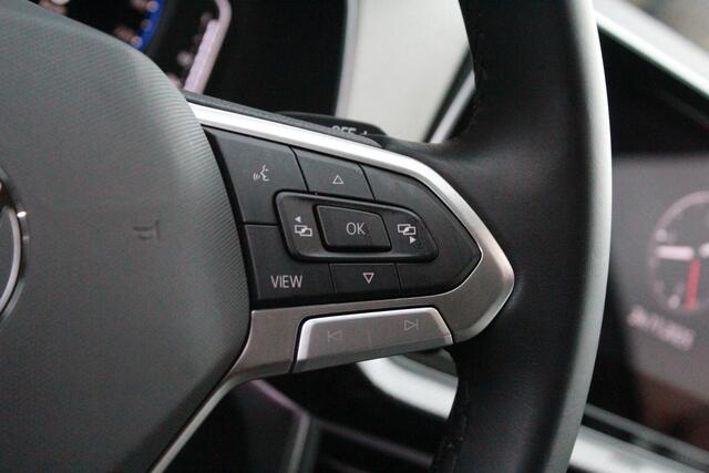 Volkswagen T-Cross 1.0 TSI Style | trekhaak | IQlight | ACC | Stoelverwarming |