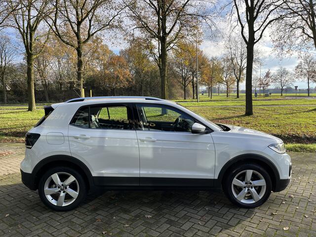 Volkswagen T-Cross 1.0 TSI Life | ADAPT. CRUISE | CARPLAY | CLIMA | FULL LED | PDC | STOELVERW.