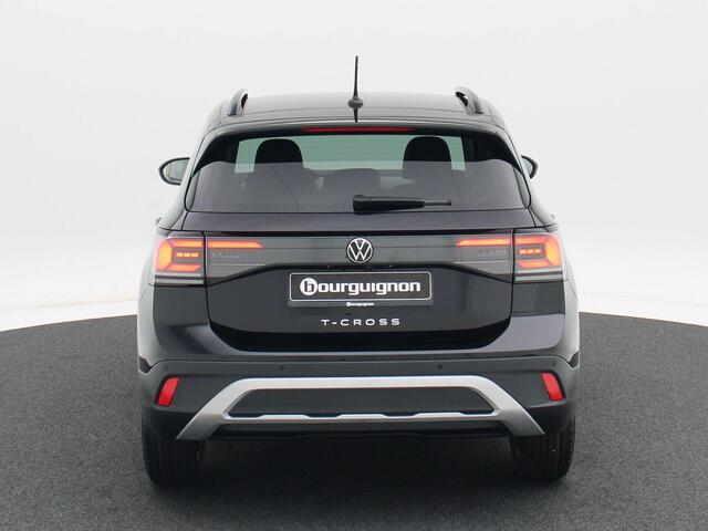 Volkswagen T-Cross Life Edition 1.0 TSI 116 pk | Stoelverwarming | Digitale Cockpit Pro | Camera | Travel Assist |