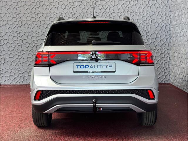 Volkswagen T-Cross ? NIEUWE AUTO ? TSI 115PK R-LINE EDITION KEYLESS TREKHAAK LED IQ CAMERA STOELVERW ?2025? "Volkswagen rijden begint bij Topautos.nl - 75 topmodellen direct op voorraad!"
