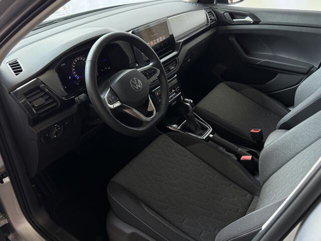 Volkswagen T-Cross 2.056KM! 116PK (18'' R-LINE LMV) AFN.TREKHAAK CAMERA VIR.COCKPIT STOELVERW. ADAP.CRUISE LMV CARPLAY 2025 "Volkswagen rijden begint bij Topautos.nl - 75 topmodellen direct op voorraad!"