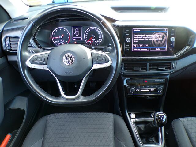 Volkswagen T-Cross 1.0 TSI Life, Carplay + Android Auto / Camera + Sensoren / Climate control / Adaptive cruise