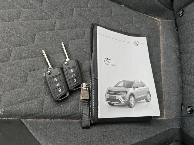 Volkswagen T-Cross 1.0 TSI Life Edition / FABRIEKSGARANTIE T/M 6-2028/ CAMERA/ PARK. SENSOREN/ LED/ CLIMA/ NAVI/ GETINT GLAS/ 17" LMV