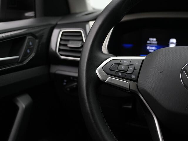 Volkswagen T-Cross 1.0 TSI 115 pk DSG Style | IQ Light | Achteruitrijcamera | Stoelverwarming | Adaptive Cruise | Leder/stof | Navigatie