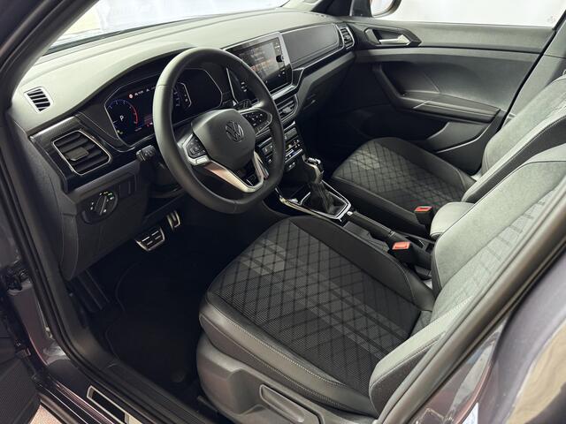 Volkswagen T-Cross ?NIEUWE AUTO? TSI 115PK R-LINE EDITION TREKHAAK LED LMV IQ CAMERA STOELVERW ?2025? "Volkswagen rijden begint bij Topautos.nl - 75 topmodellen direct op voorraad!"