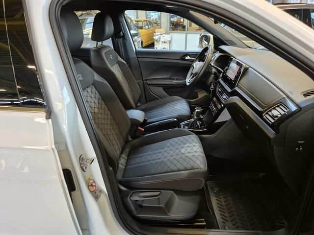 Volkswagen T-Cross 1.5 TSI R-Line -150pk- Automaat | Trekhaak | Camera | IQ LED | Rijklaarprijs incl. 1 jaar Bovag garantie