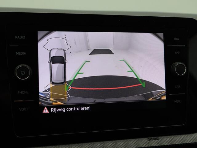 Volkswagen T-Cross 1.0 TSi 115 Pk Automaat Life Edition | Full LED | Adaptive Cruise | Climate Control | Stoelverwarming | Camera | Carplay | 17 Inch | 28.574 Km!!