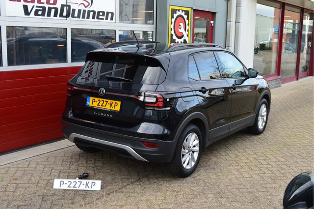 Volkswagen T-Cross 1.0 TSI Life O.a: PDC, Afn. Haak, Carplay, Airco, Navi, Rijklaar, Etc. All-in prijs!