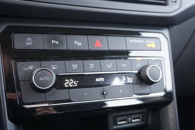 Volkswagen T-Cross 1.0 TSI | CARPLAY/ NAVI | ADAPT. CRUISE | CLIMATE | PDC V+A |