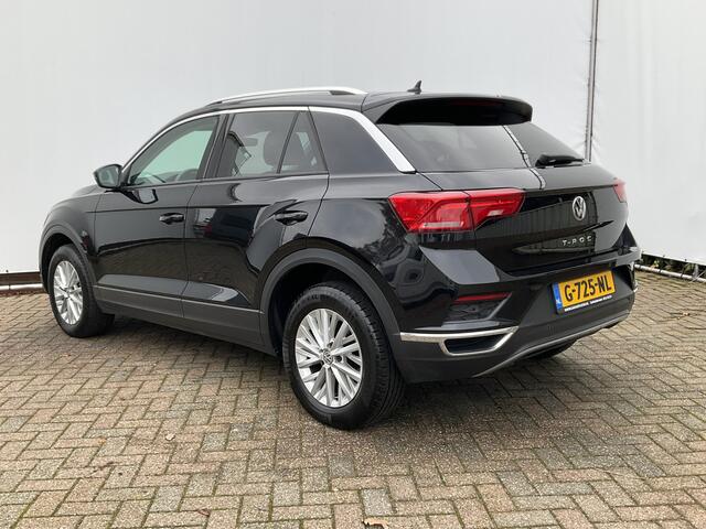 Volkswagen T-Roc 1.5 TSI Style Automaat Pano.dak Adap.Cruise Trekhaak Digitaal Vol Opties!