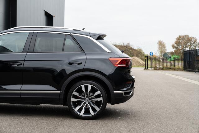 Volkswagen T-Roc 2.0 TSI 4Motion 190PK R-Line | Leder | Virtual | Pano | Sfeer | Beats | Carplay | Lane Assist | ACC | Stuurw. Verwarming | Elek. Kofferklep |