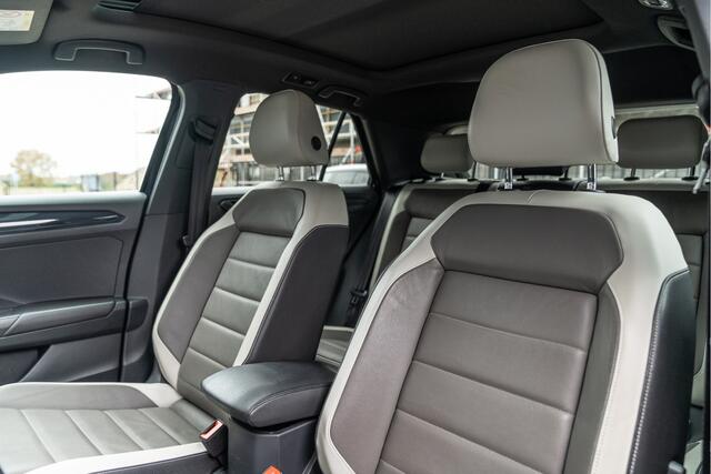 Volkswagen T-Roc 2.0 TSI 4Motion 190PK R-Line | Leder | Virtual | Pano | Sfeer | Beats | Carplay | Lane Assist | ACC | Stuurw. Verwarming | Elek. Kofferklep |