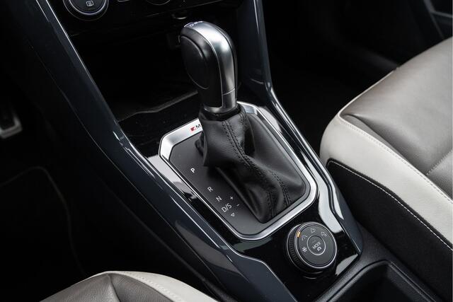 Volkswagen T-Roc 2.0 TSI 4Motion 190PK R-Line | Leder | Virtual | Pano | Sfeer | Beats | Carplay | Lane Assist | ACC | Stuurw. Verwarming | Elek. Kofferklep |