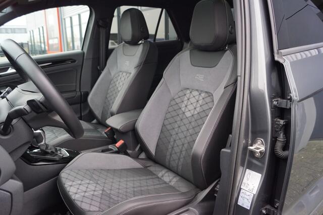 Volkswagen T-Roc 1.5 TSI DSG R-LIne /Panodak /Topsportstoelen/ IQ LED/Key-less/19