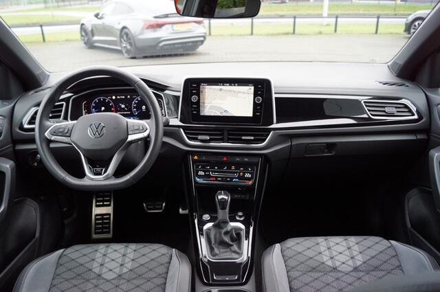 Volkswagen T-Roc 1.5 TSI DSG R-LIne /Panodak /Topsportstoelen/ IQ LED/Key-less/19
