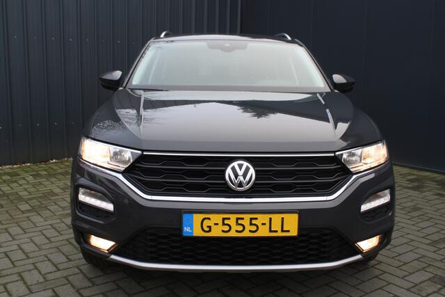 Volkswagen T-Roc 1.5 TSI Style Business AUTOMAAT - NAVIGATIE - CAMERA - TREKHAAK