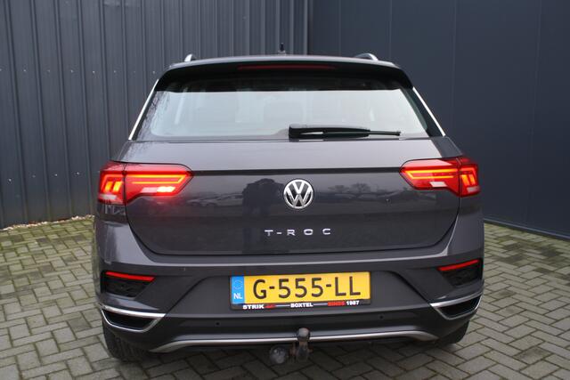 Volkswagen T-Roc 1.5 TSI Style Business AUTOMAAT - NAVIGATIE - CAMERA - TREKHAAK